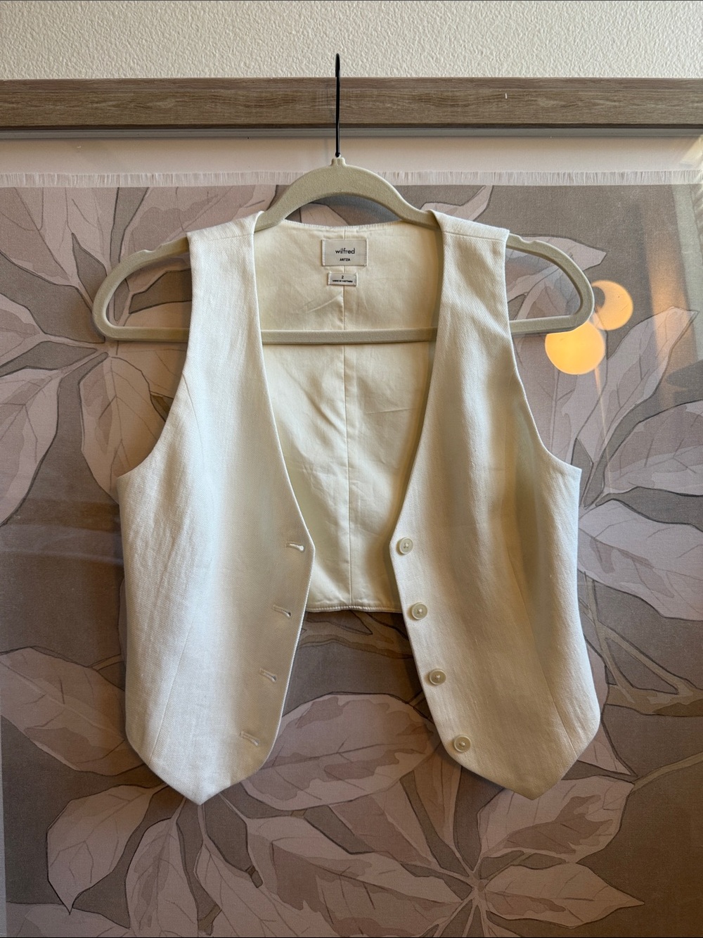 Aritzia | Cream Linen-Blend Sleeveless Button Vest
